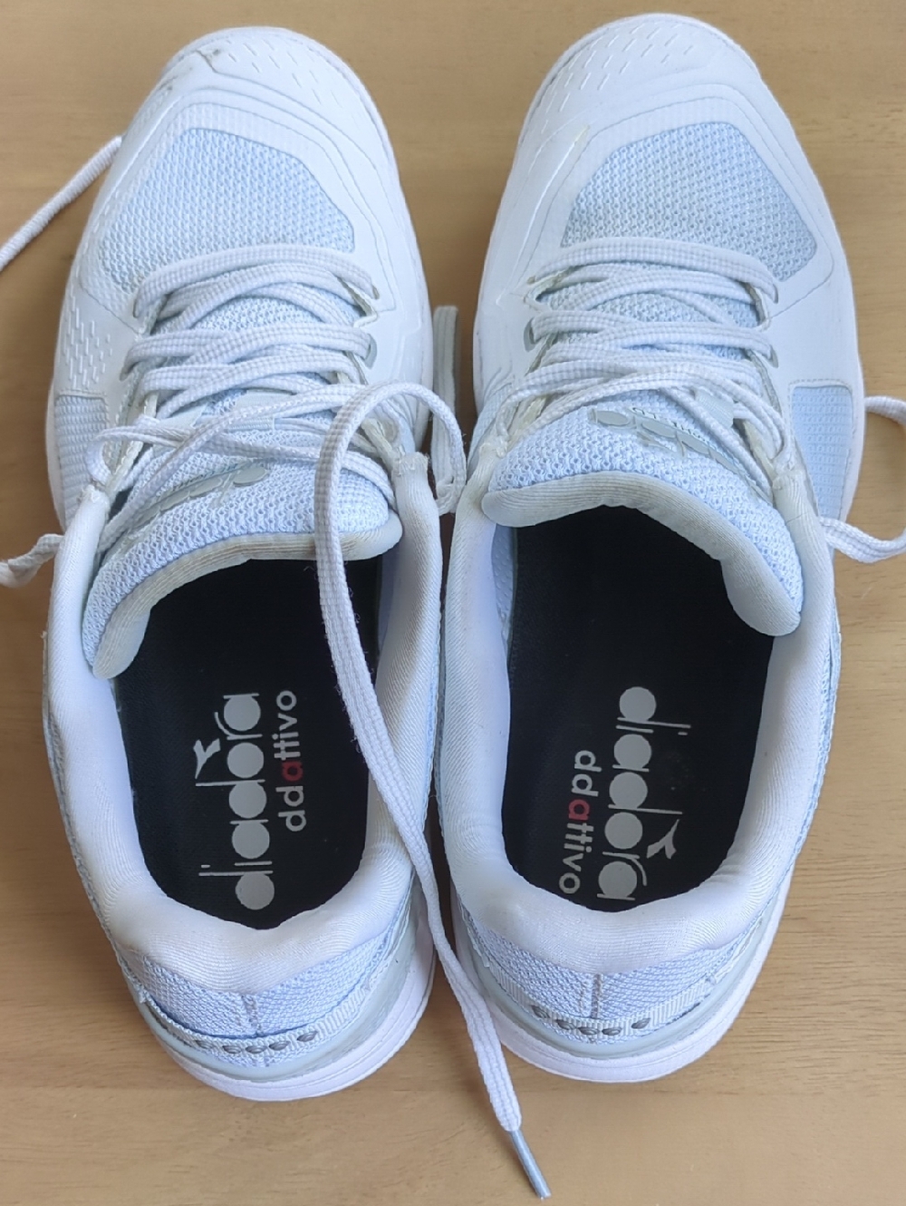 Diadora Women’s White Tennis Shoes